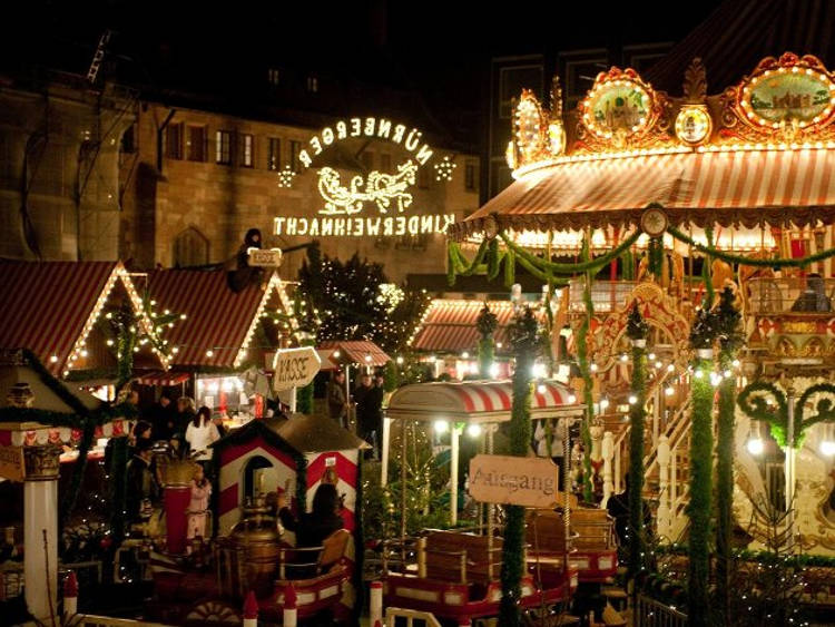 Neurenberg Kerstmarkt Avond